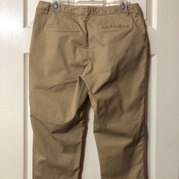 Womens Amazon Essentials Khaki Pants Size 8 - Picture 4 of 9